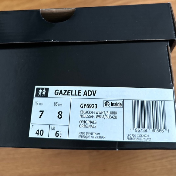 adidas Originals NIB Gazelle Adv Black Suede Sneakers (7) - Picture 14 of 15